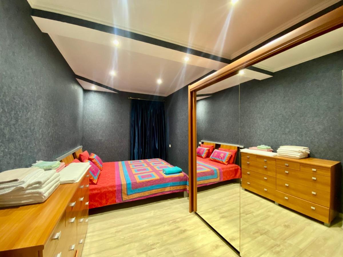 Spacious Dinamo Apartment 第比利斯 外观 照片