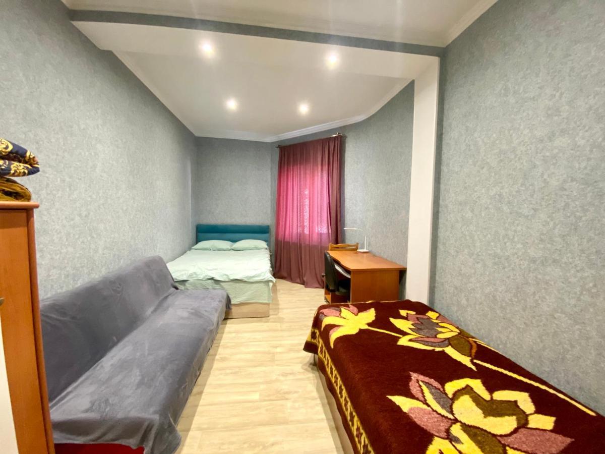 Spacious Dinamo Apartment 第比利斯 外观 照片